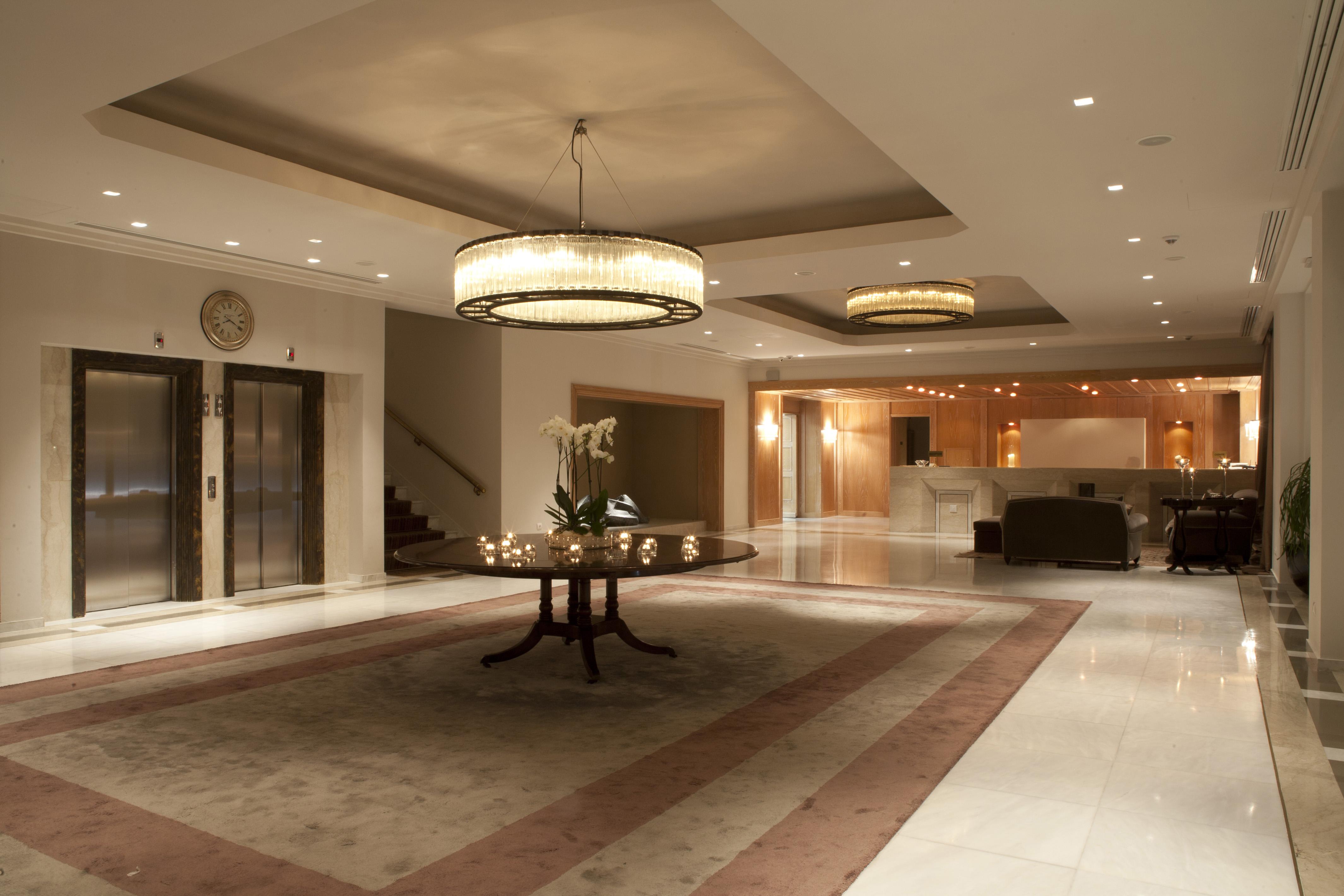 Hotel Du Lac Congress Center & Spa Янина Экстерьер фото The lobby of the hotel